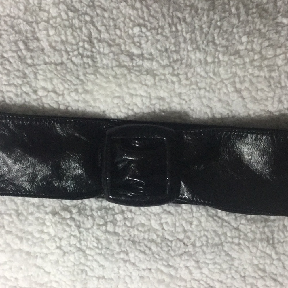 Leather belt.